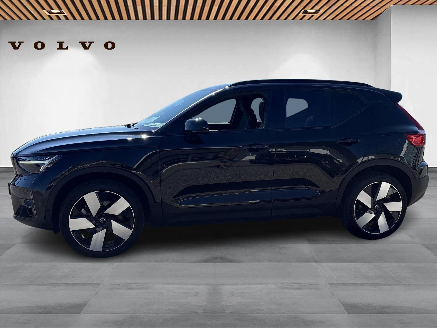 Sort Volvo XC40 fra 2022