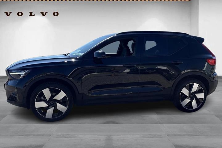 Sort Volvo XC40 fra 2022