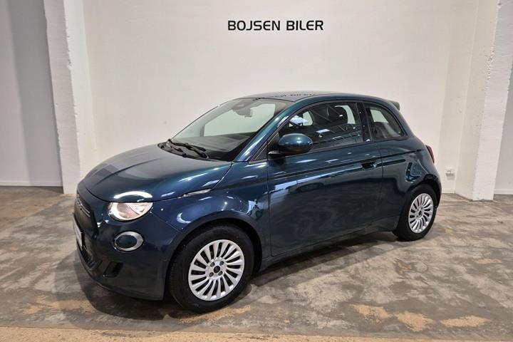 Grøn Fiat 500e fra 2023