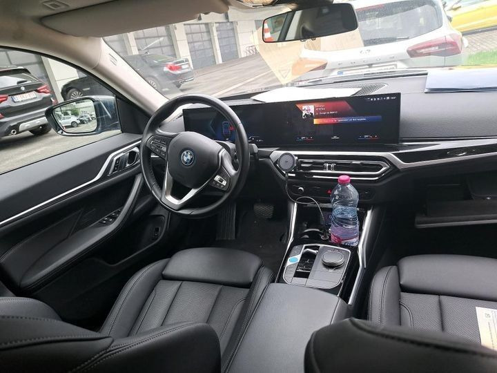Sort BMW i4 fra 2023