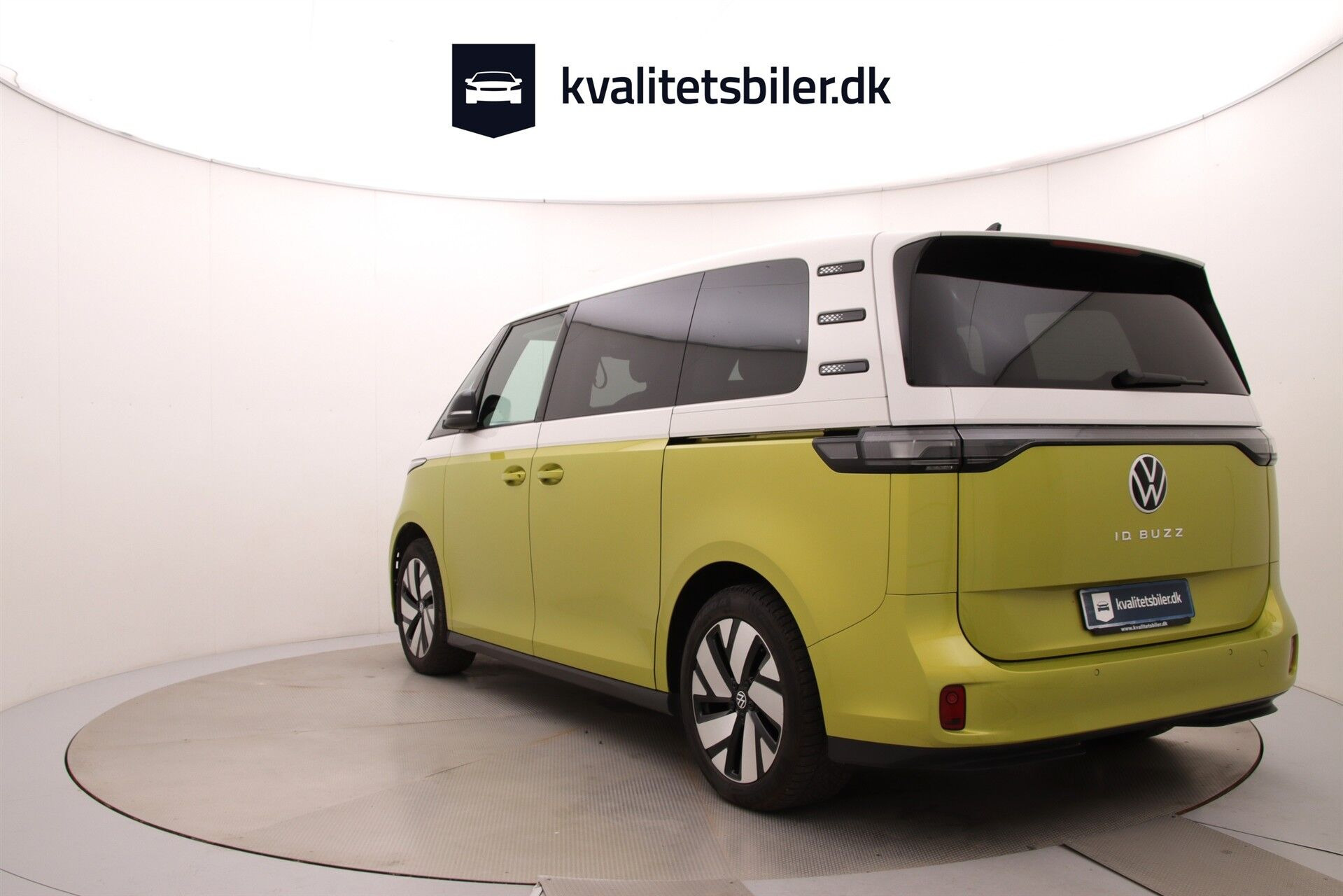Gul VW ID.Buzz fra 2023
