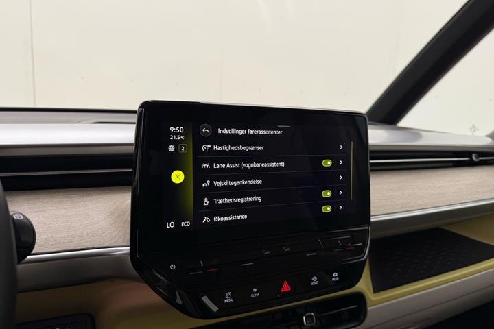 Gul VW ID.Buzz fra 2023