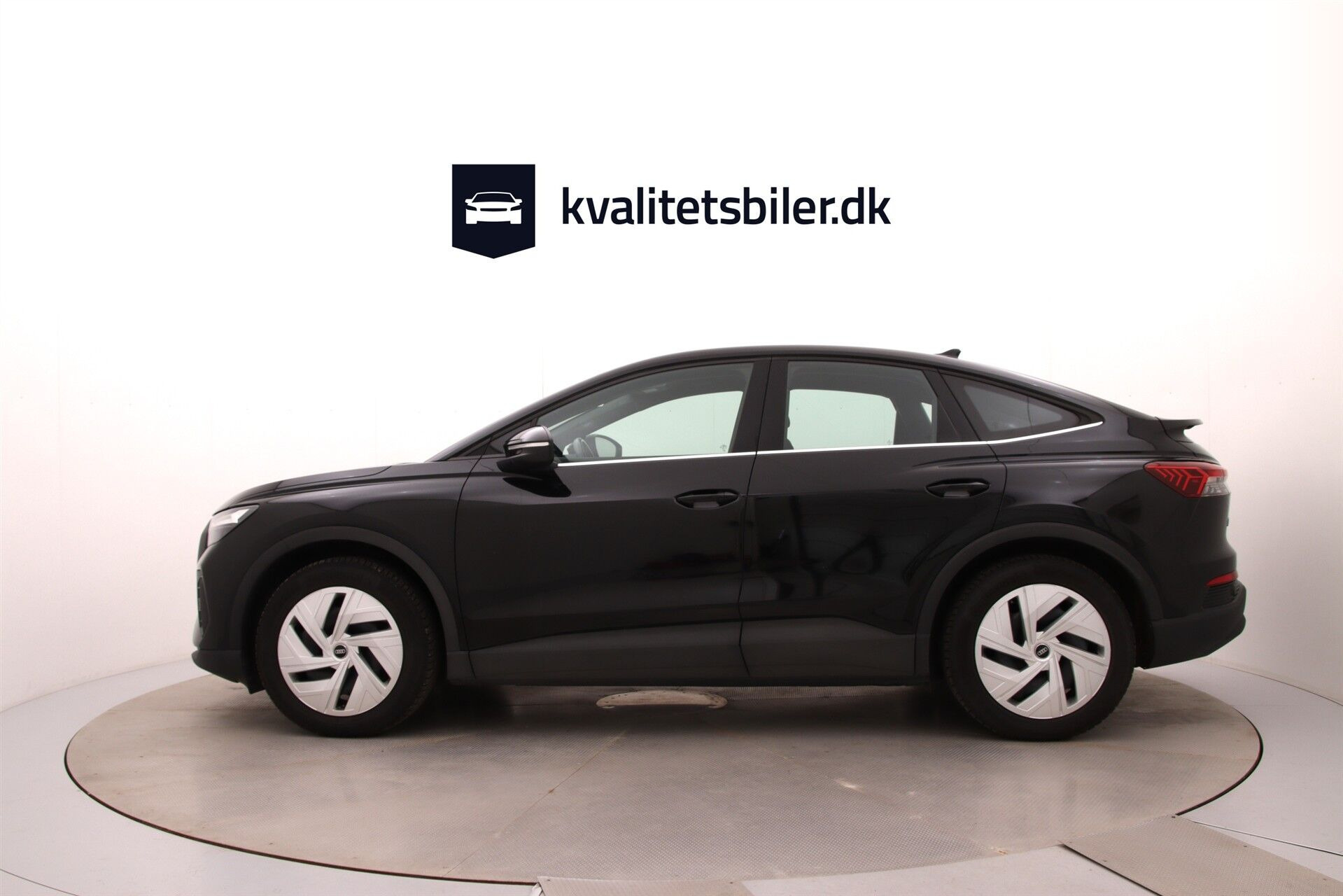 Sort Audi Q4 fra 2023