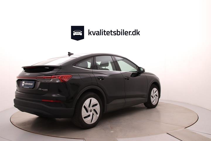 Sort Audi Q4 fra 2023