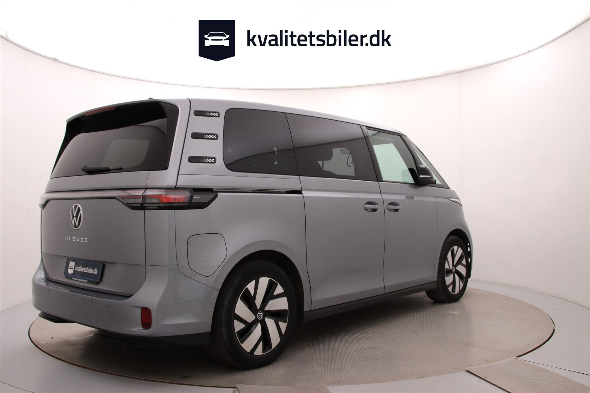 Sølv VW ID.Buzz fra 2024