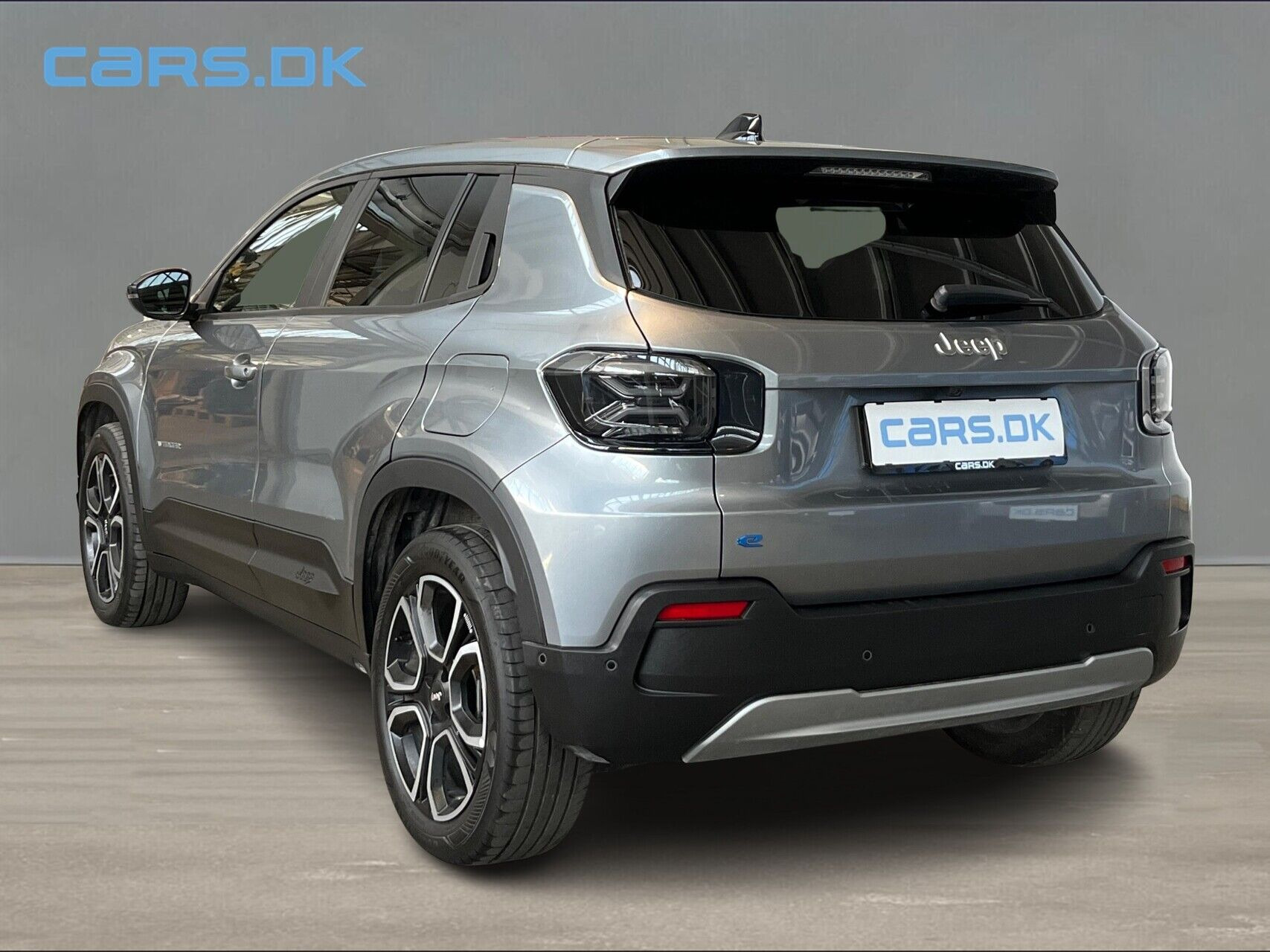 Sort Jeep Avenger fra 2025