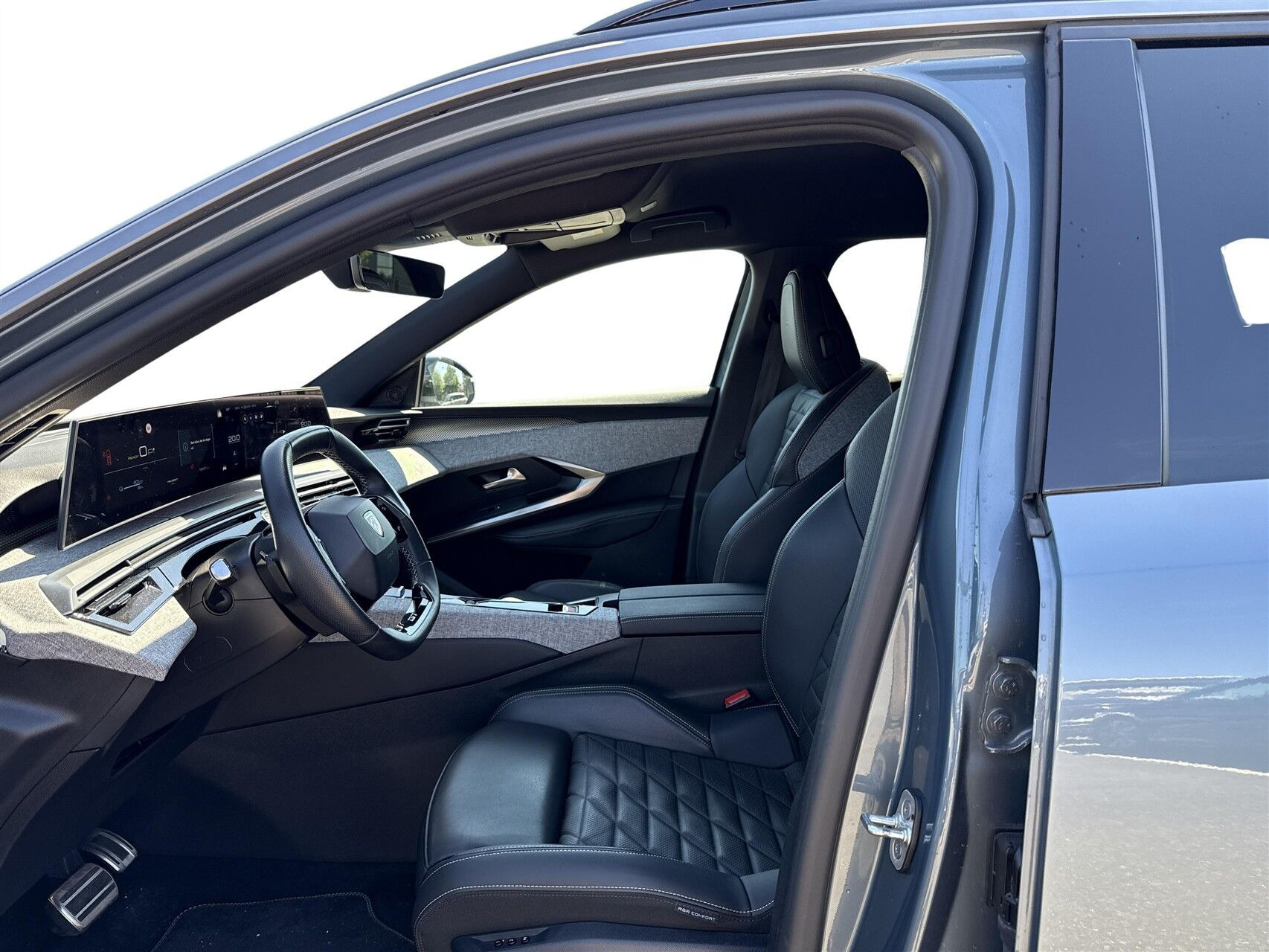 undefined Peugeot e-5008 fra 2025