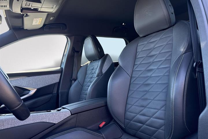 undefined Peugeot e-5008 fra 2025