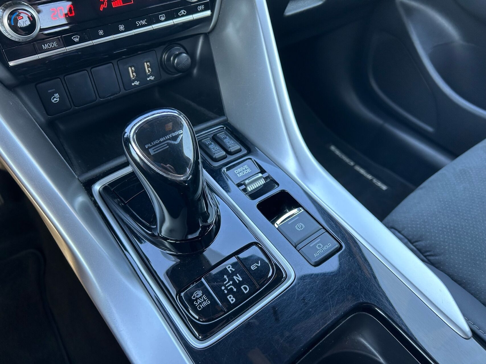 Sort Mitsubishi Eclipse Cross fra 2021
