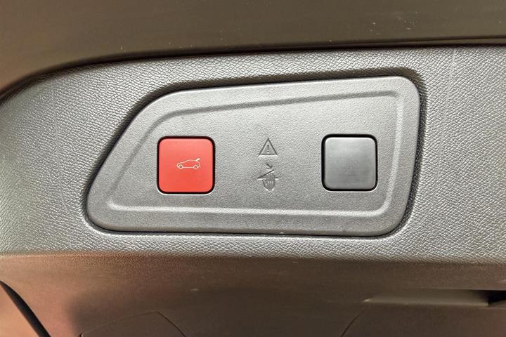 Blå Citroën C5 Aircross fra 2021