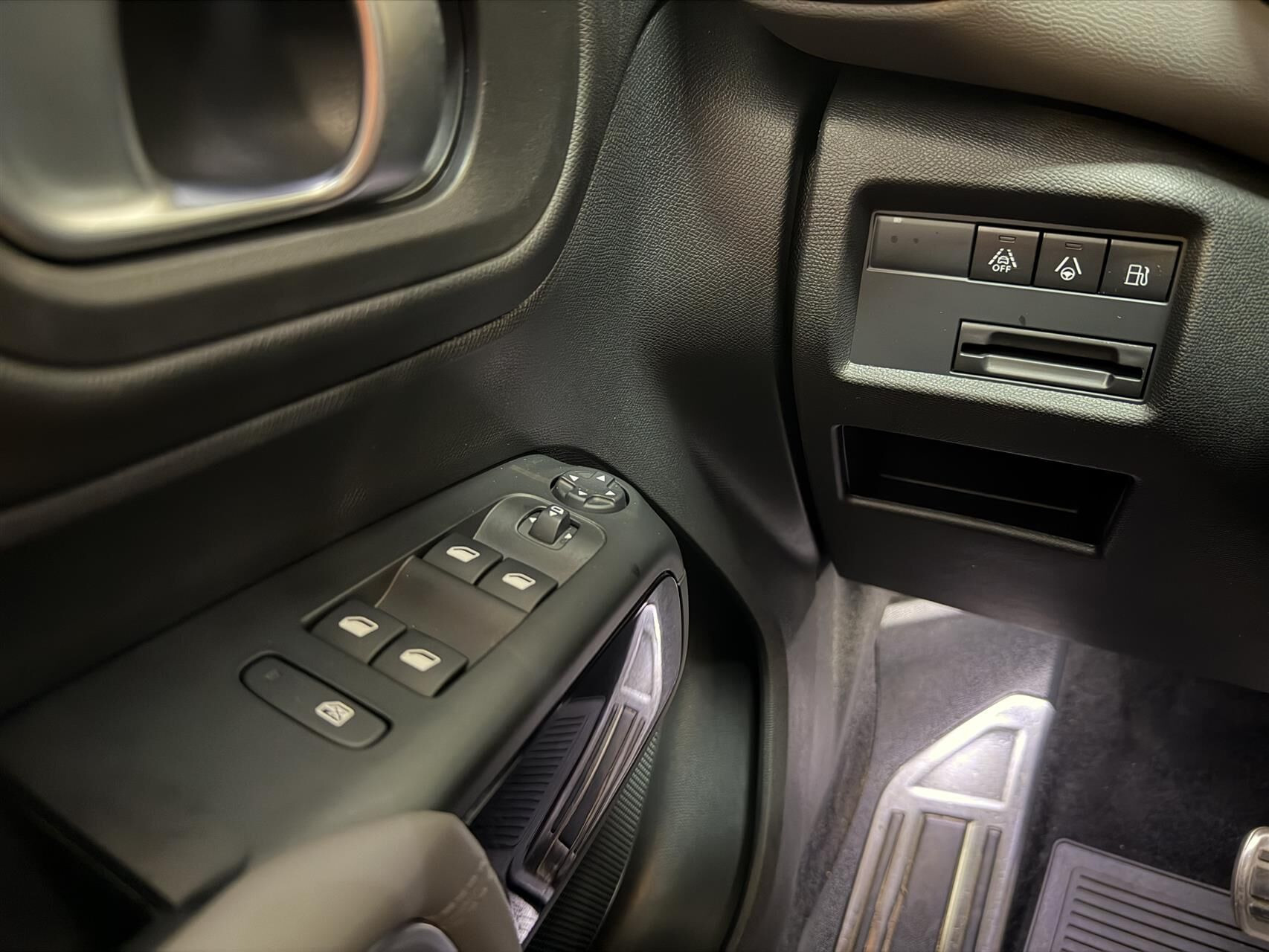 Blå Citroën C5 Aircross fra 2021