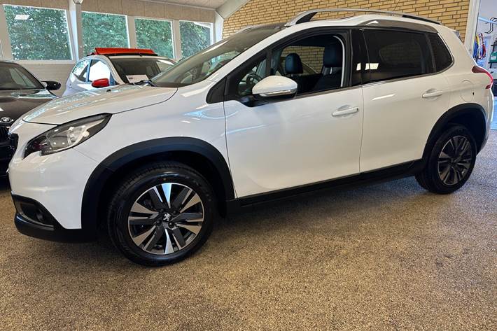 Hvid Peugeot 2008 fra 2017