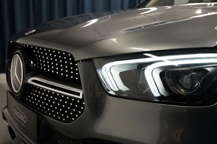 Grå Mercedes GLE350 de fra 2022
