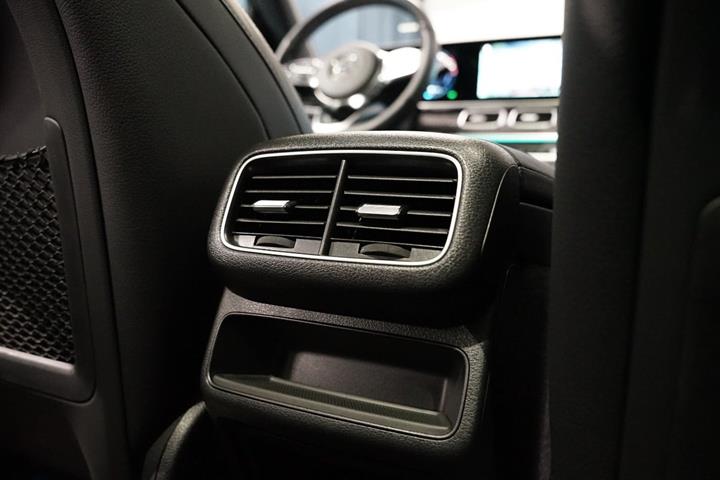 Grå Mercedes GLE350 de fra 2022