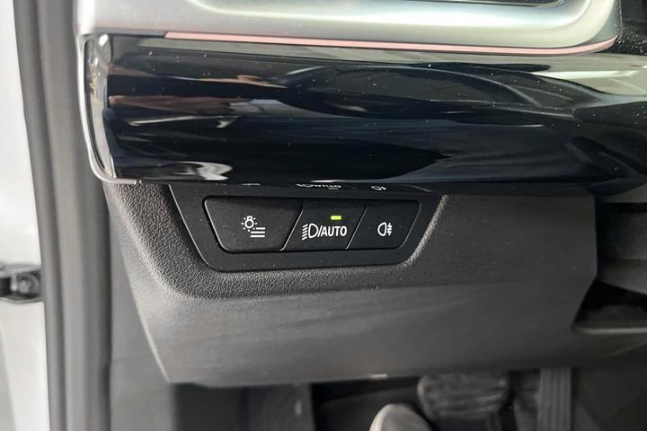 Hvid BMW iX1 fra 2023