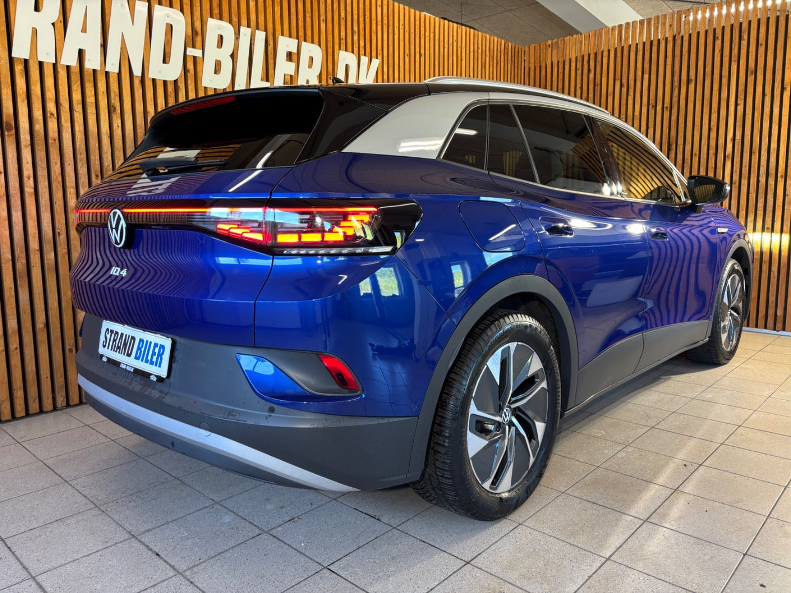 Blå VW ID.4 fra 2023