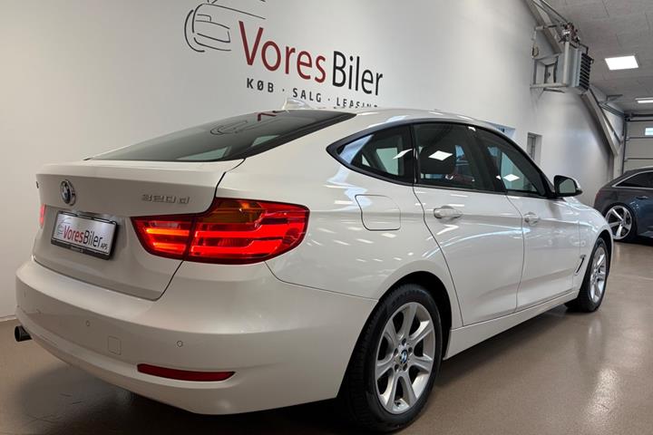 Hvid BMW 320d fra 2014