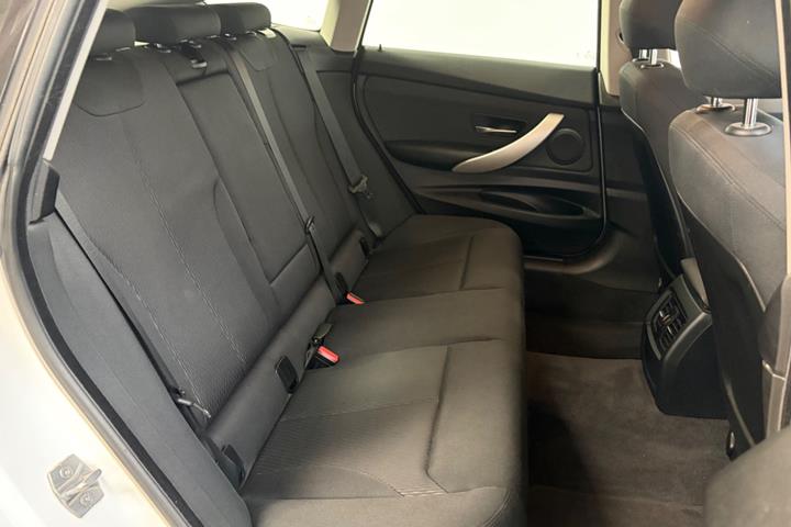 Hvid BMW 320d fra 2014