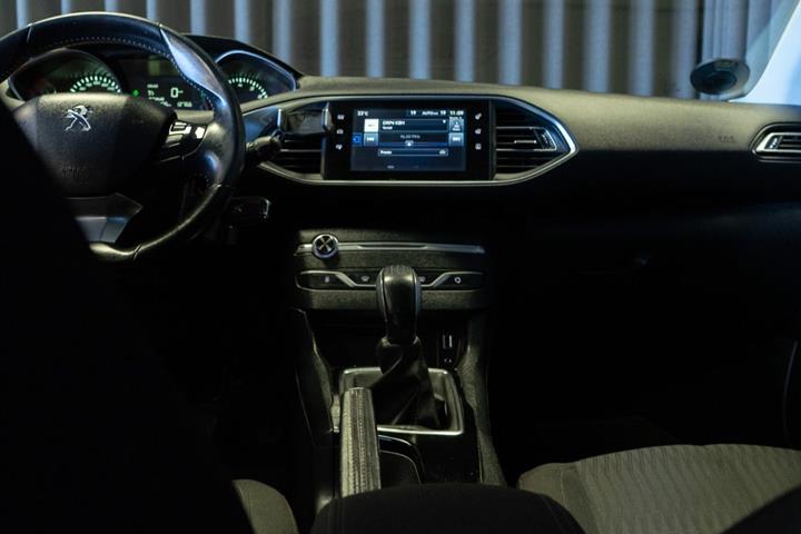 undefined Peugeot 308 fra 2016
