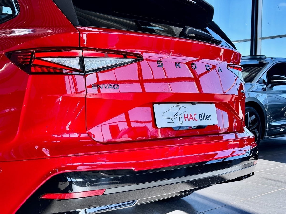 Rød Skoda Enyaq fra 2026