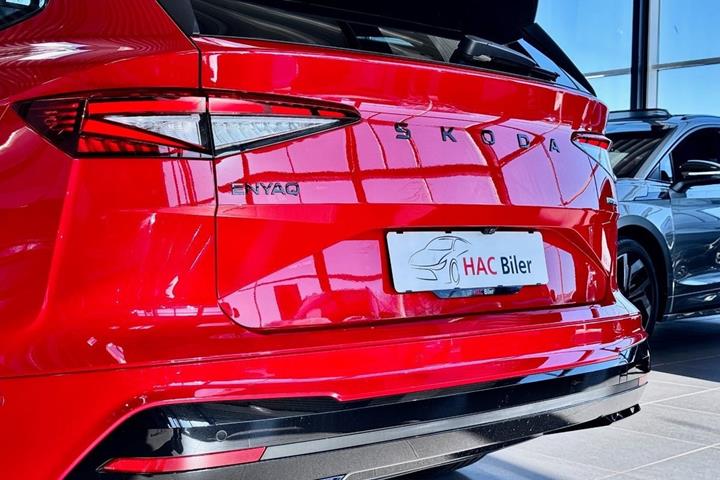 Rød Skoda Enyaq fra 2026