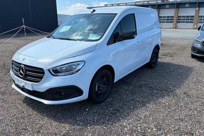 Hvid Mercedes Citan 112 fra 2026
