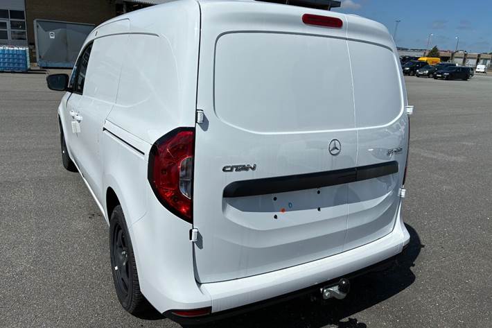 Hvid Mercedes Citan 112 fra 2026