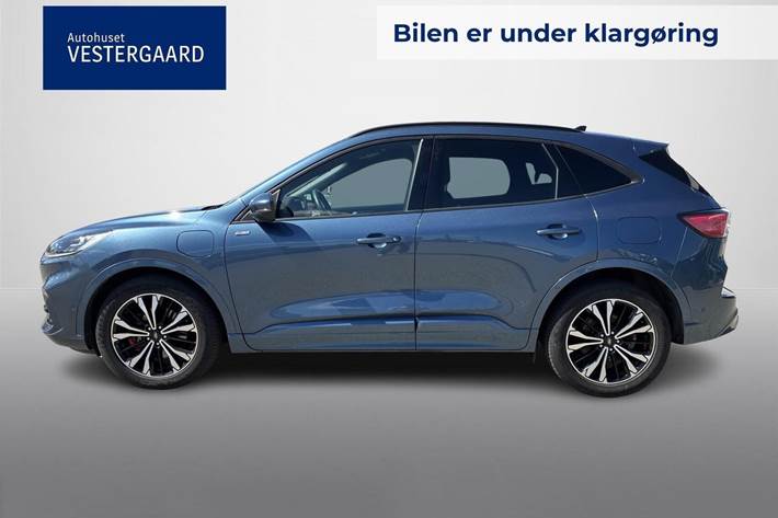 Blå Ford Kuga fra 2020