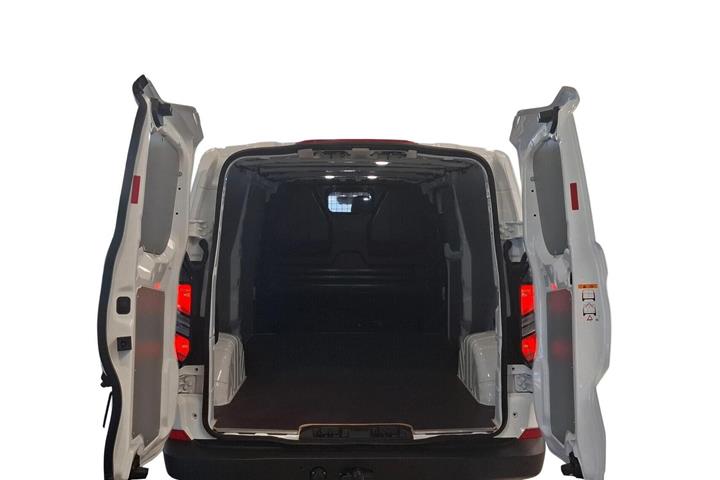 Hvid Ford Transit Custom 320 L2 fra 2025