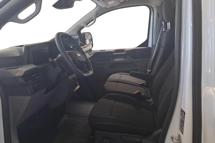 Hvid Ford Transit Custom 320 L2 fra 2025