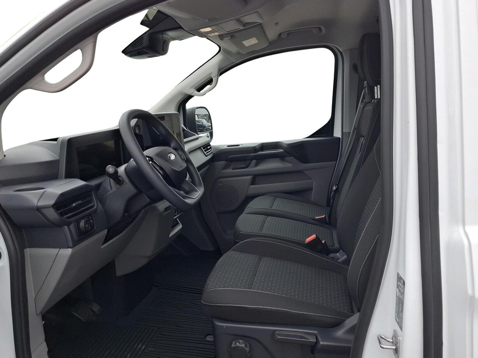 Hvid Ford Transit Custom 320 L2 fra 2026