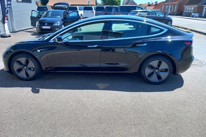 undefined Tesla Model 3 fra 2019