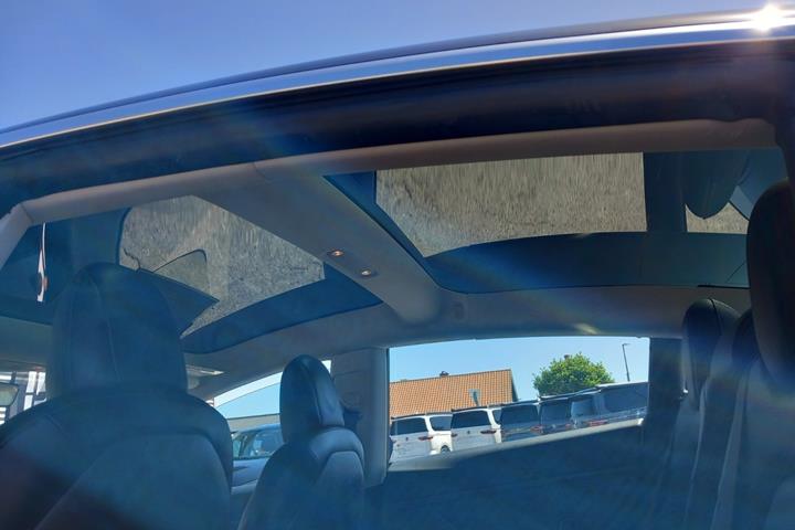 undefined Tesla Model 3 fra 2019