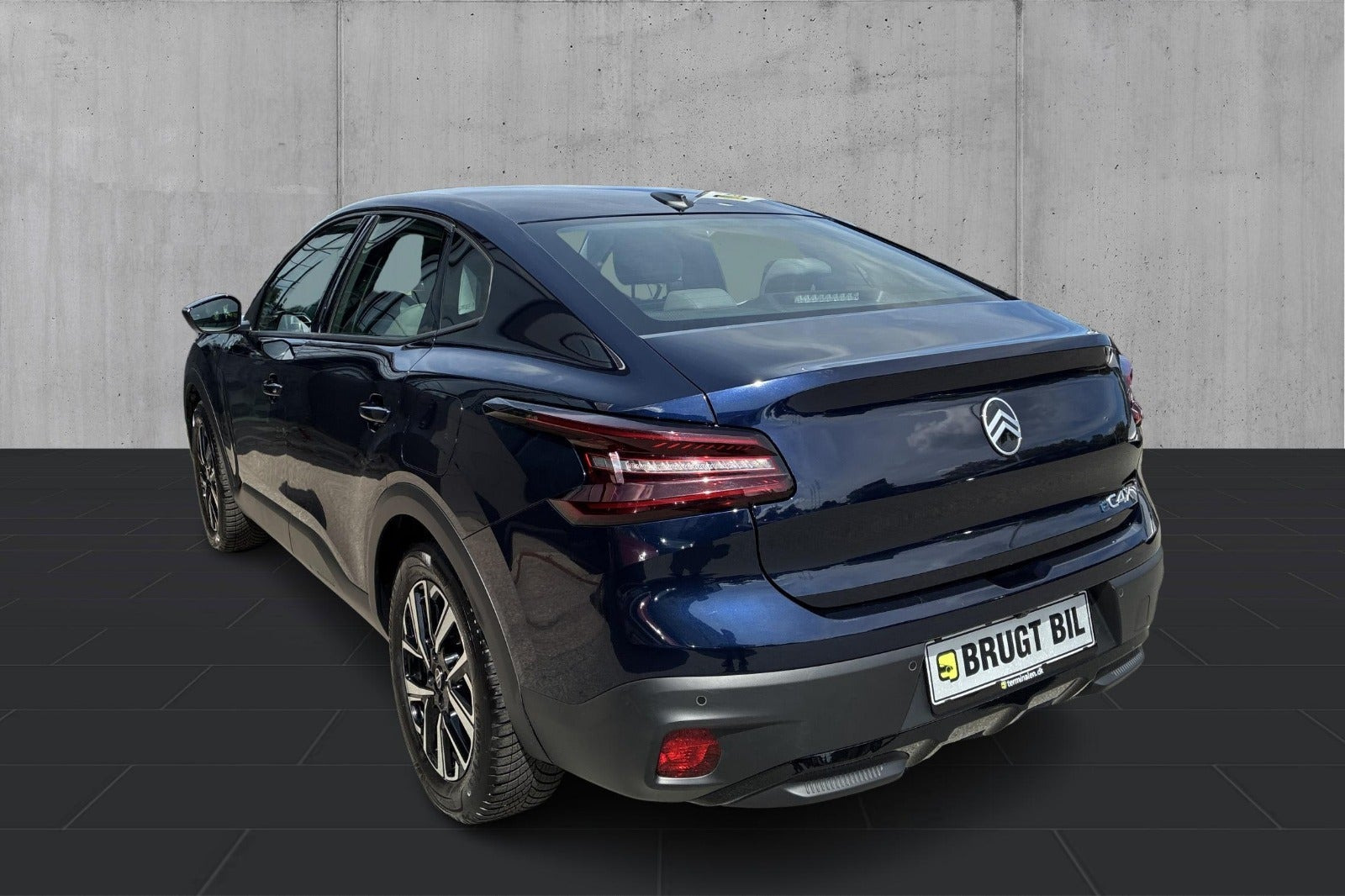 Blå Citroën ë-C4 X fra 2025
