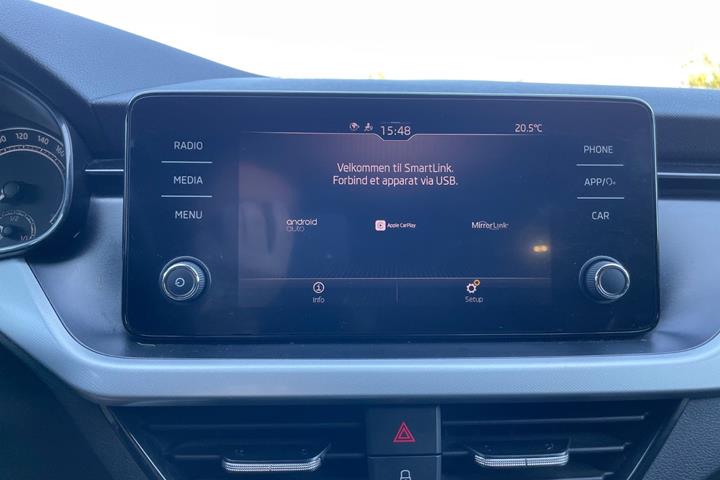 Grå Skoda Scala fra 2020