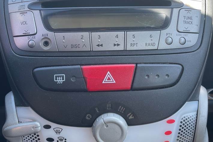 undefined Peugeot 107 fra 2007