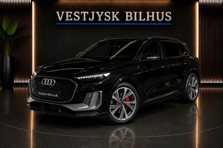 Sort Audi Q6 e-tron fra 2025