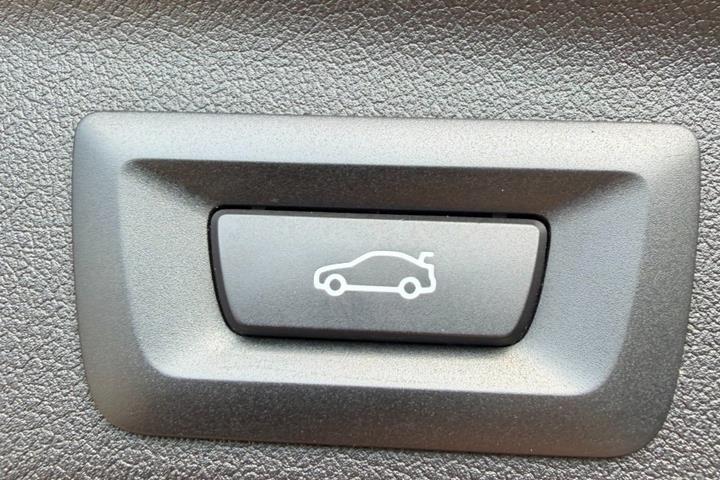 Sort BMW iX1 fra 2023