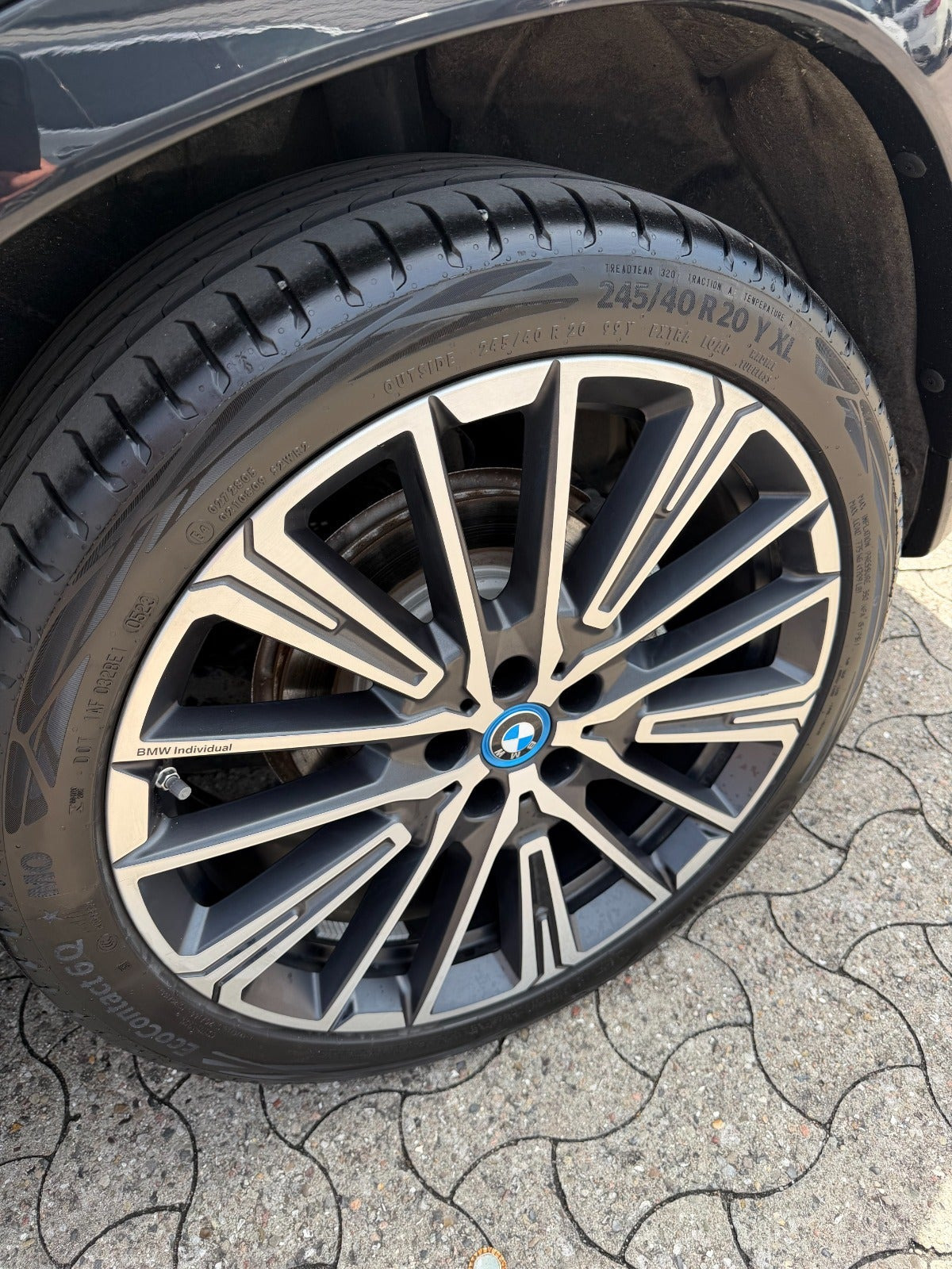 Sort BMW iX1 fra 2023