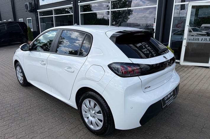 Hvid Peugeot 208 fra 2022