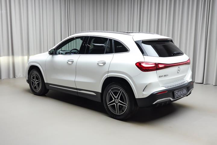 Hvid Mercedes EQA250+ fra 2025