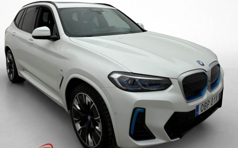BMW iX3 Charged Plus M-Sport