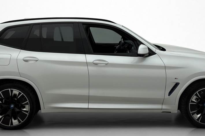 Hvid BMW iX3 fra 2022