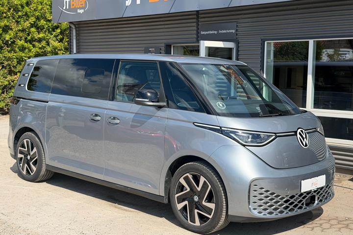 Sølv VW ID.Buzz fra 2026 set udefra