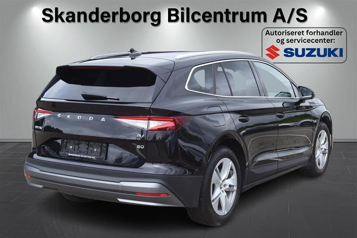 Sort Skoda Enyaq fra 2023