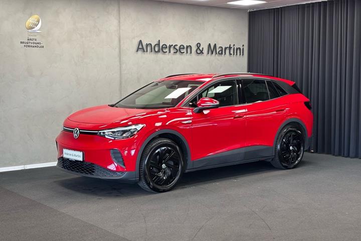 Rød VW ID.4 fra 2023 set udefra