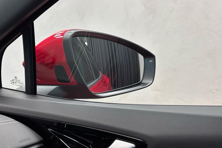 Rød VW ID.4 fra 2023