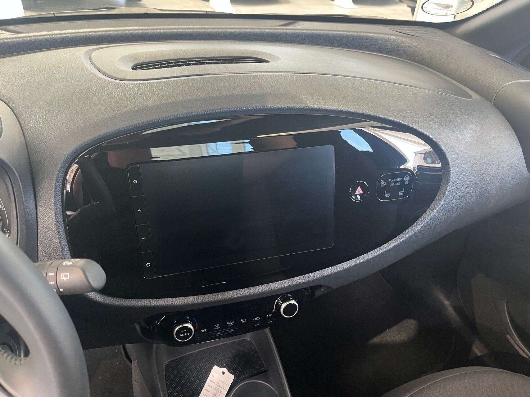 Sort Toyota Aygo X fra 2025