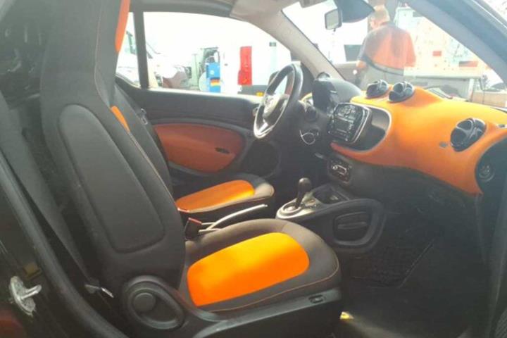 Orange Smart Fortwo fra 2019
