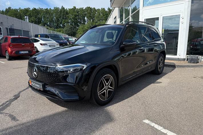 Sort Mercedes EQB250+ fra 2025